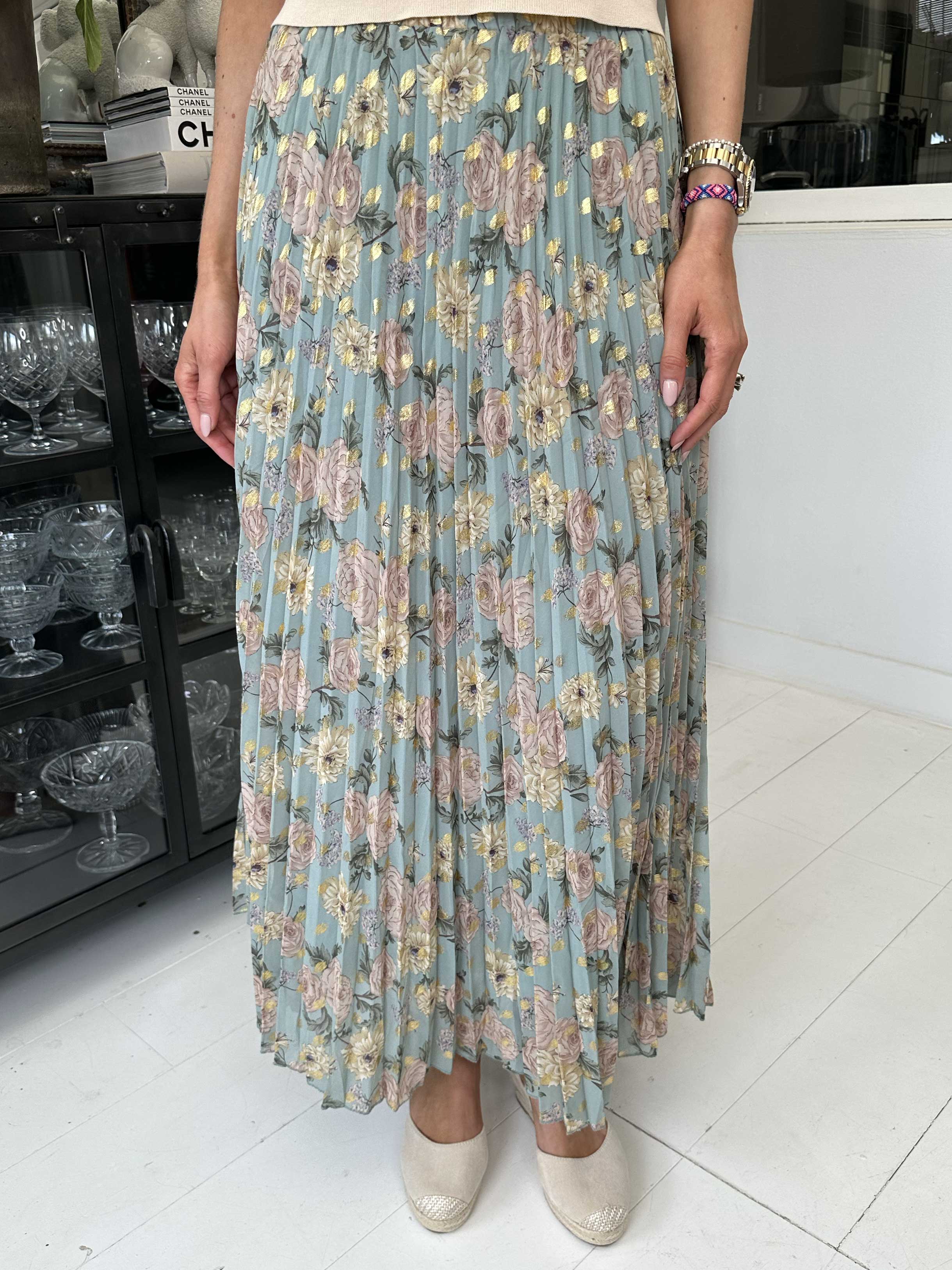 Josefine - Sød plisseret nederdel med blomsterprint